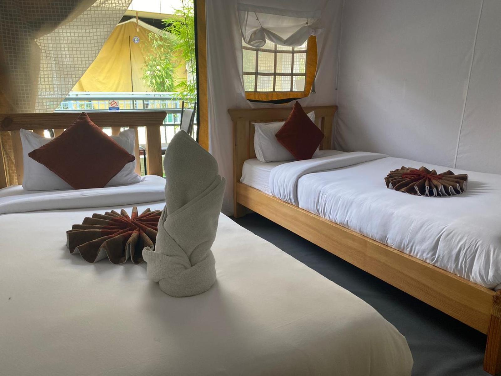 Kalash Parkaze And Tent Inn Pokhara Dış mekan fotoğraf