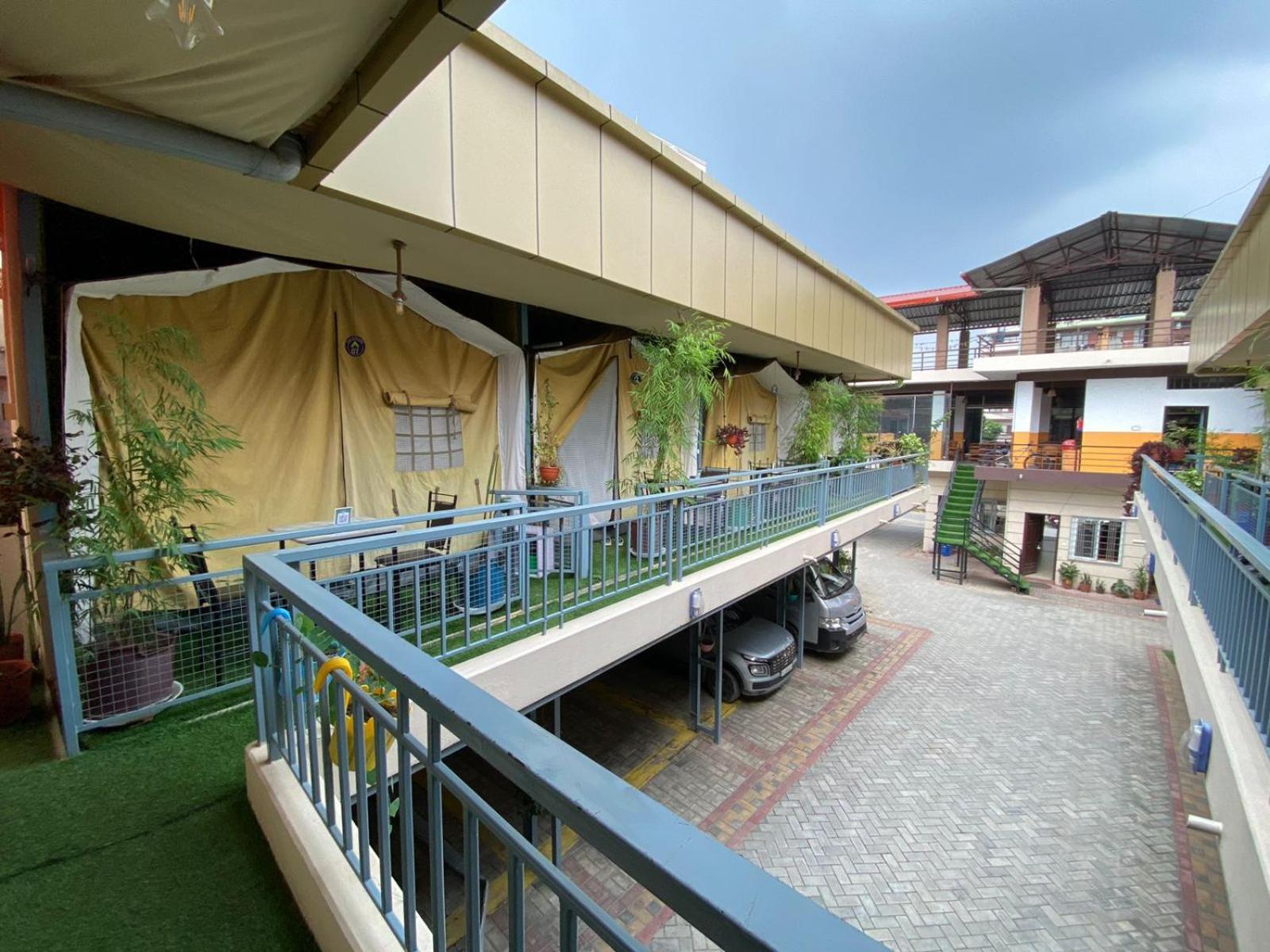 Kalash Parkaze And Tent Inn Pokhara Dış mekan fotoğraf
